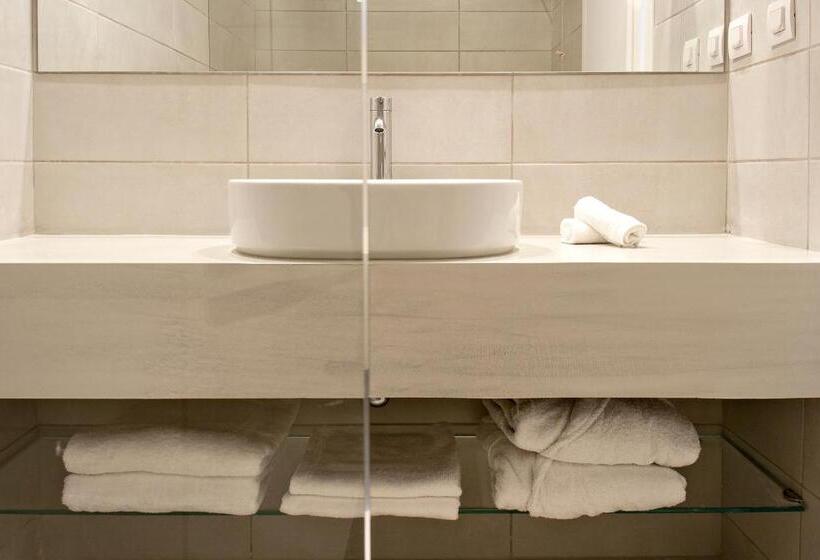 غرفة قياسية مطلّة علي البحر, Radisson Resort Plaza Skiathos