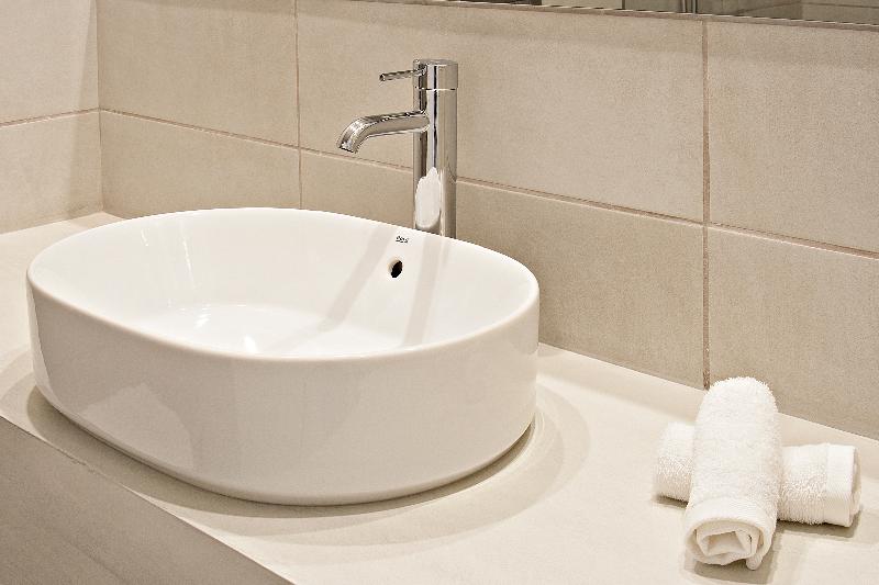 غرفة قياسية مطلّة علي حمام السباحة, Radisson Resort Plaza Skiathos