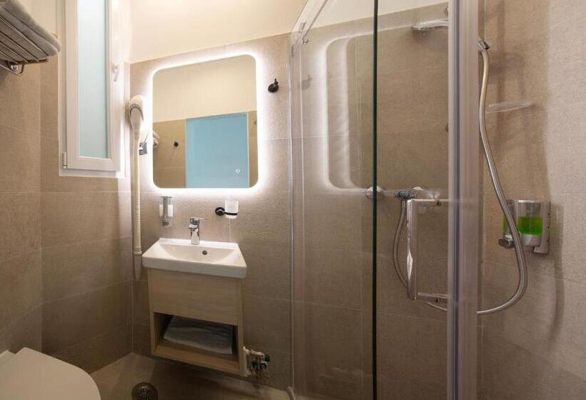 חדר דלוקס עם מרפסת נוף לים, Sissy