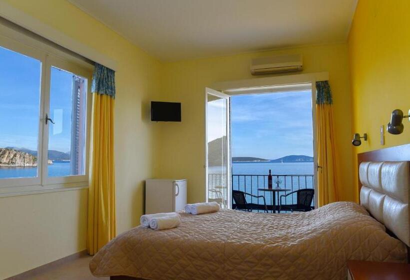 四人高级间, Solon