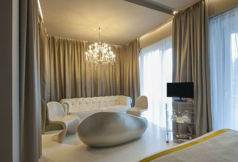 Семейный Номер, St George Lycabettus Lifestyle