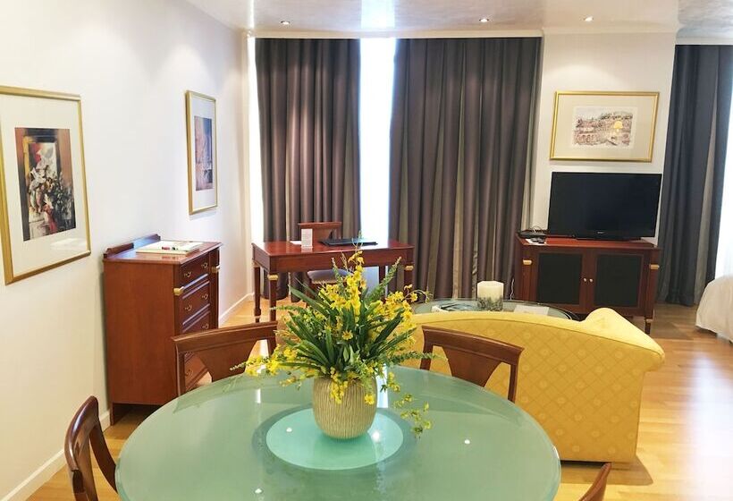 סוויטת ג'וניור, Theoxenia Palace