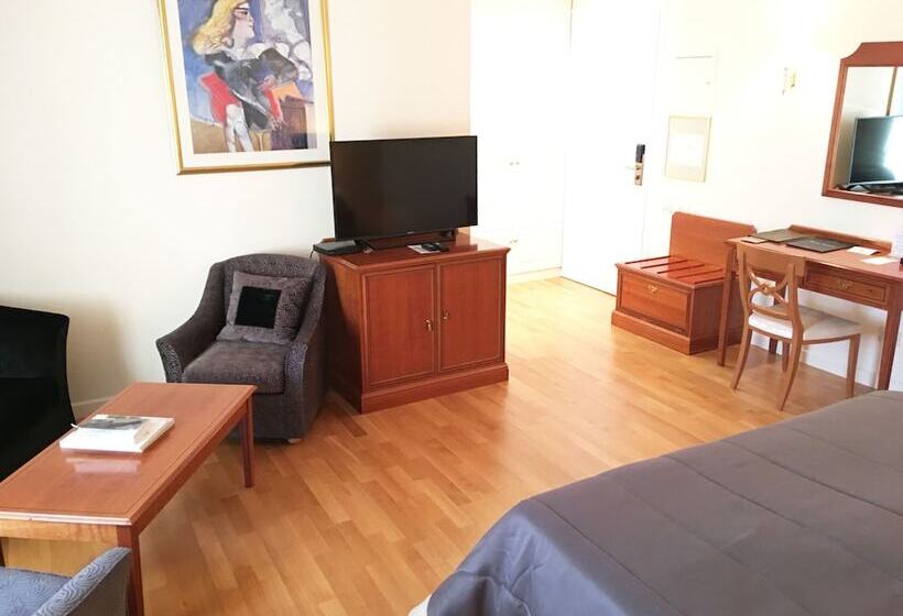 חדר דלוקס, Theoxenia Palace