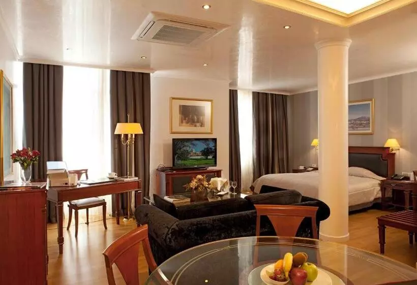 ジュニアスイート, Theoxenia Palace