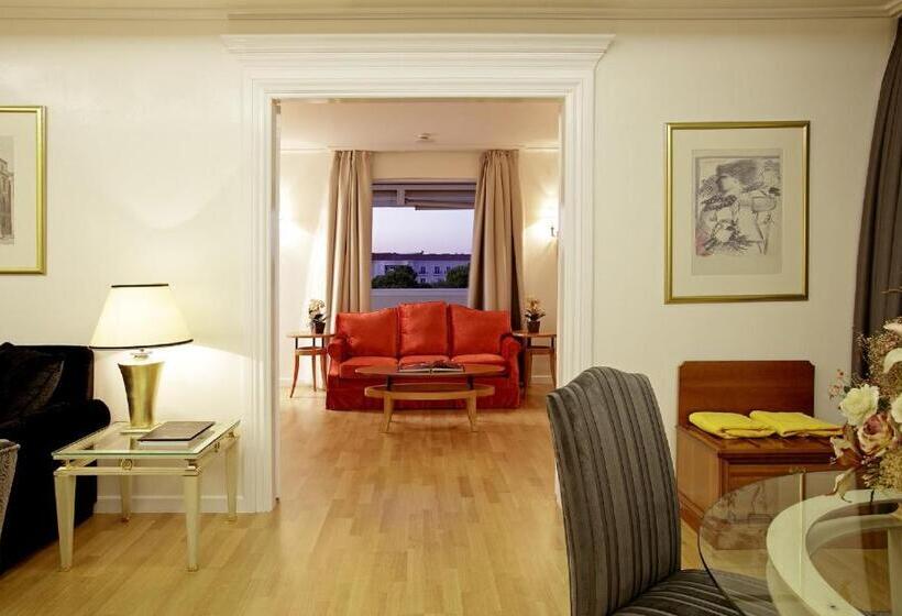 סוויטה אקזקיוטיב, Theoxenia Palace