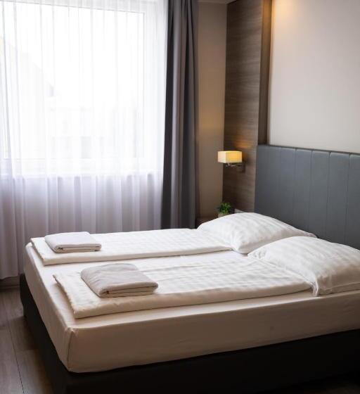 Standard Yhden Hengen Huone, Dabas