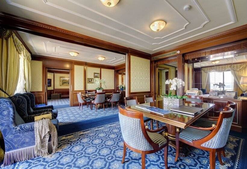 سوئیت پرزیدنت, Grand Hotel Dino