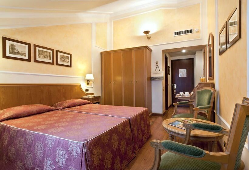 اتاق استاندارد با چشم‌انداز استخر, Grand Hotel Dino