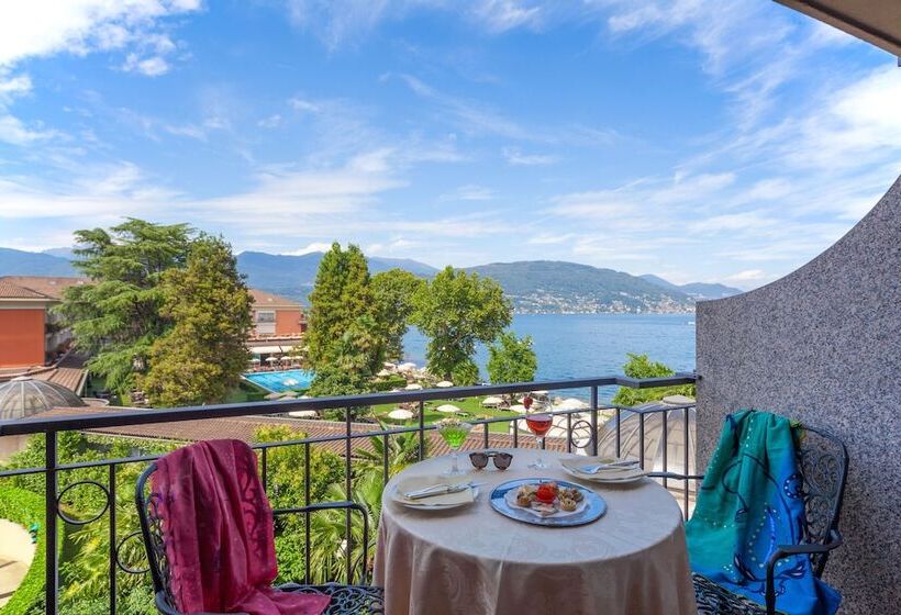 스탠다드 룸 풀장 전망, Grand Hotel Dino