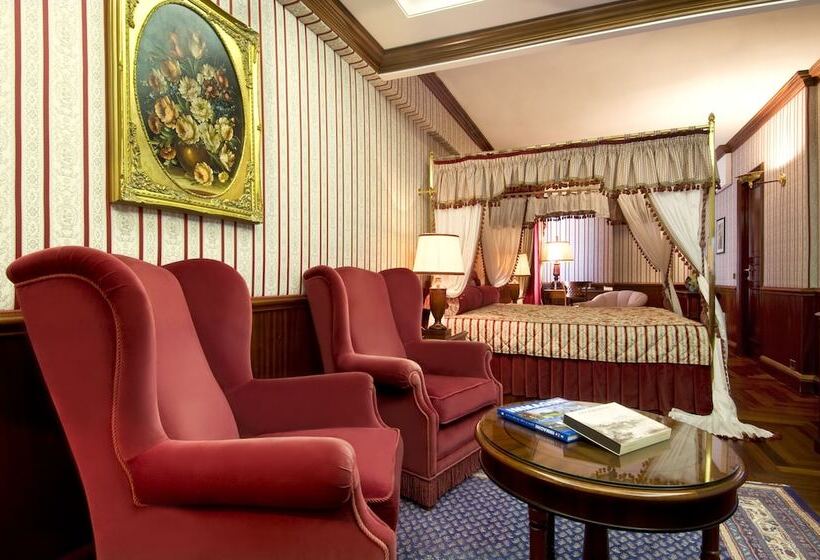 주니어 스위트 호수 전망, Grand Hotel Dino