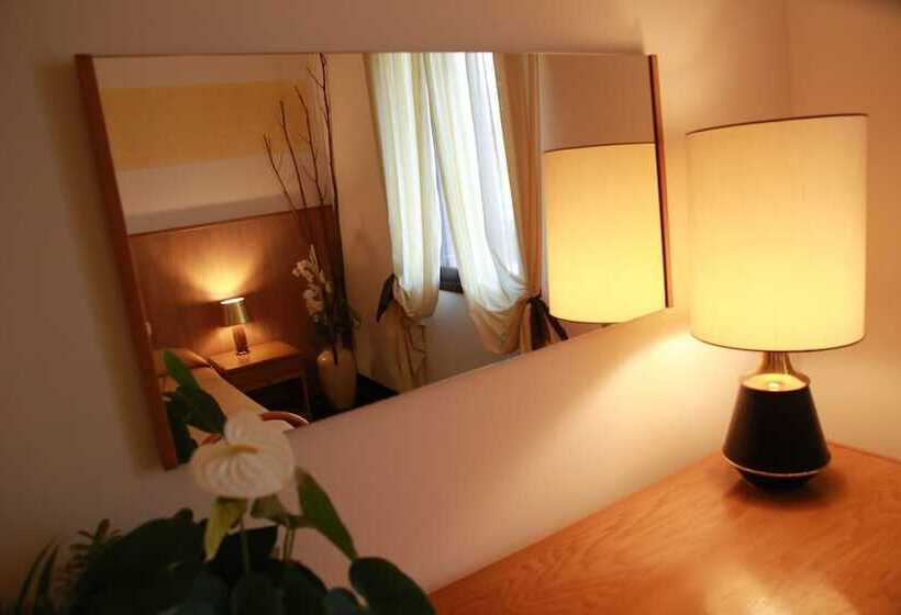 スタンダード4人部屋, Al Posta