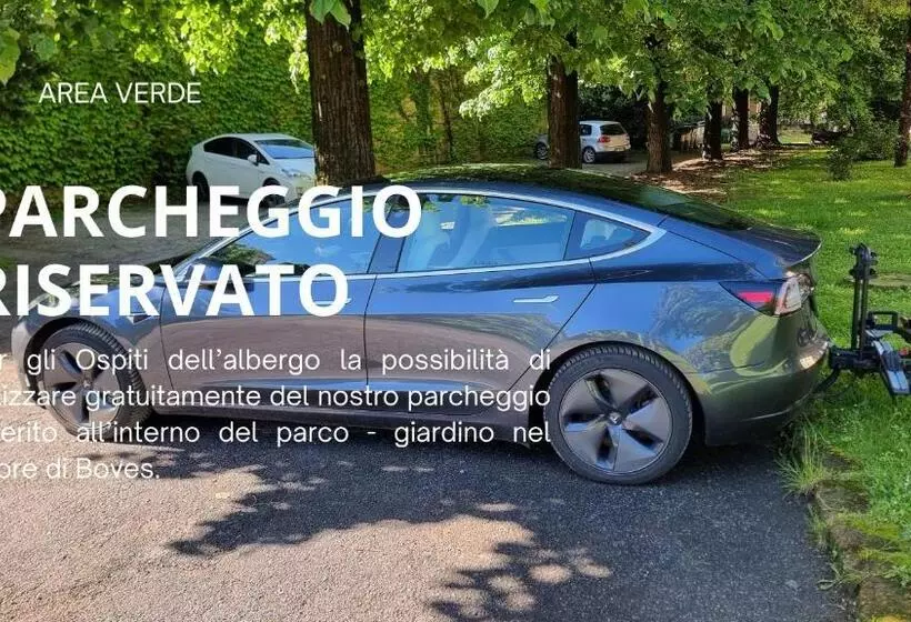 Standard Yhden Hengen Huone, Albergo Trieste