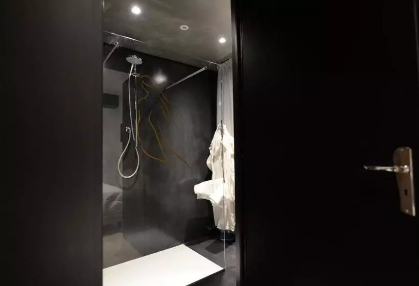 Superior-huone, Albergo Trieste