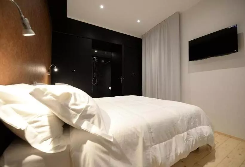 Superior-huone, Albergo Trieste