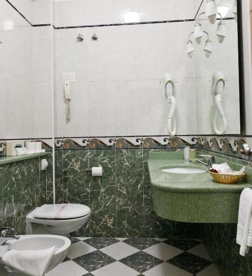 غرفة إقتصادية فردية, Ariston Molino Buja