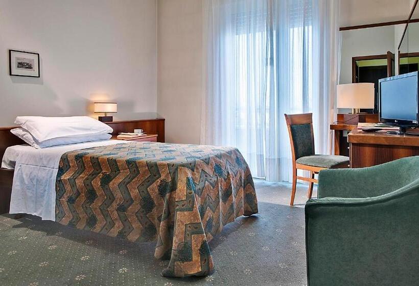 غرفة إقتصادية فردية, Ariston Molino Buja