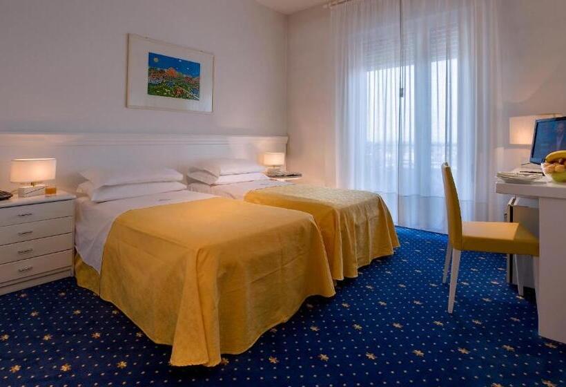 غرفة قياسية مزوَّدة بشُرفة, Ariston Molino Buja