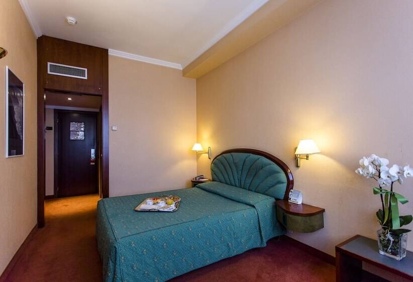 חדר אקונומי, B&b Hotel Borgaro Torinese