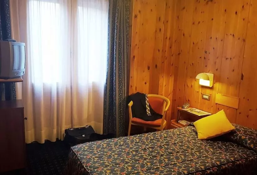スタンダードシングルルーム, Chalet Valdotain
