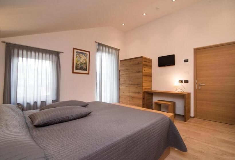 חדר דלוקס, Ferrovia