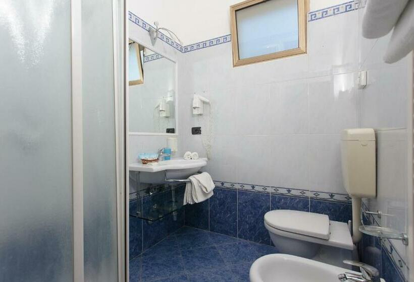 חדר סטנדרט, Flora