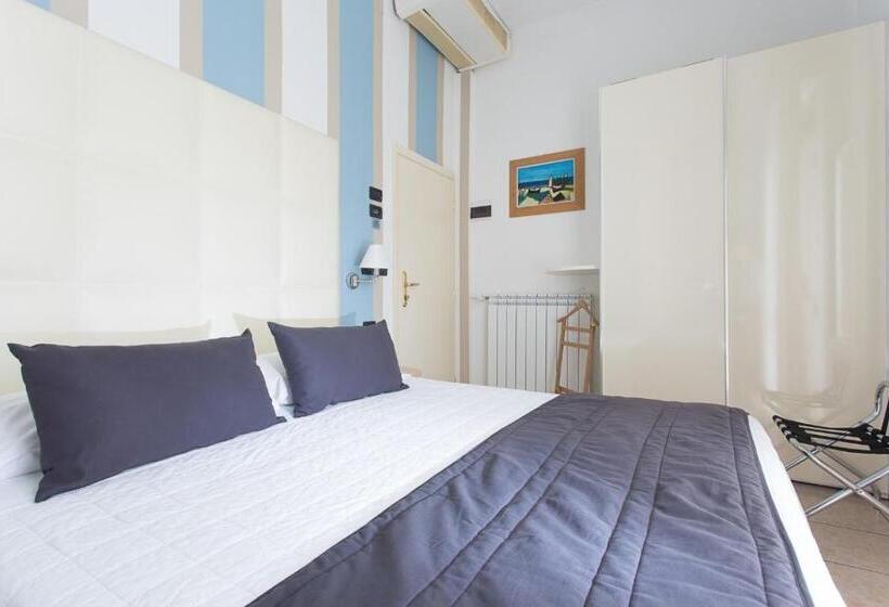 חדר משפחתי, Flora