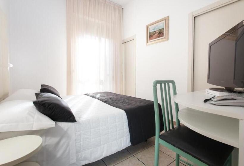 חדר משפחתי, Flora