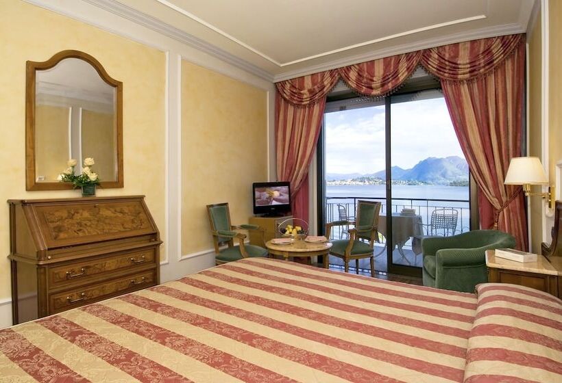 اتاق استاندارد با چشم‌انداز استخر, Grand Hotel Dino