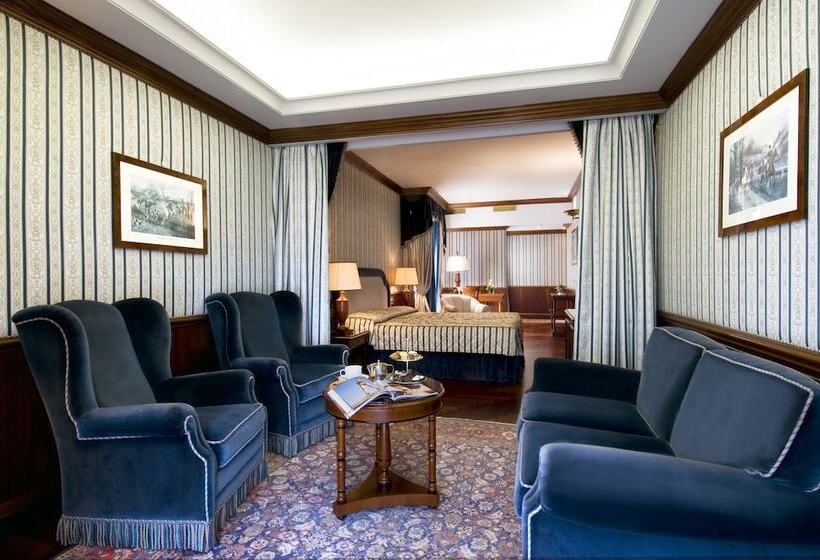 سوییت جونیور با چشم‌انداز دریاچه, Grand Hotel Dino
