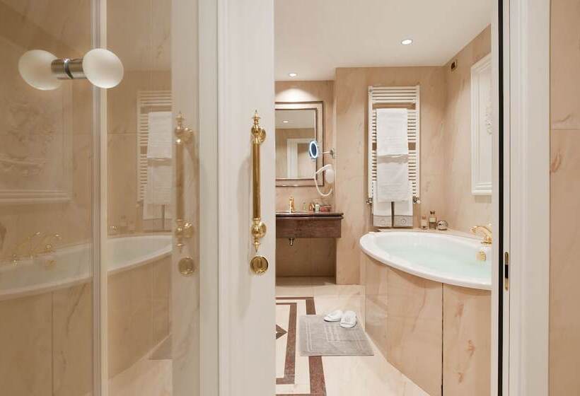 시니어 스위트, Grand Hotel Dino