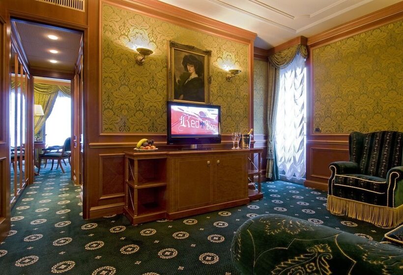 시니어 스위트, Grand Hotel Dino