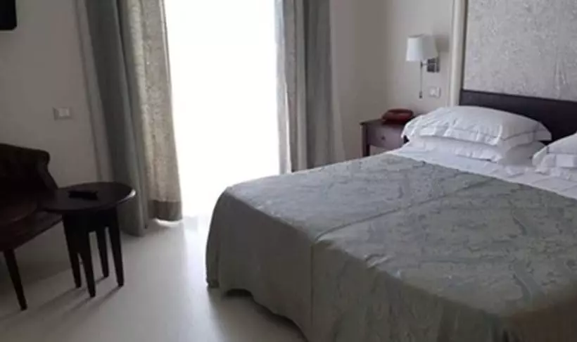 スタンダードシングルルーム, Grand Hotel Mediterranee