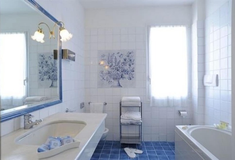 غرفة قياسية فردية, Grand Hotel Mediterranee