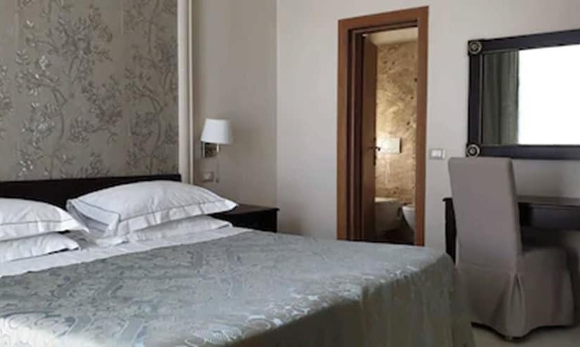 غرفة قياسية, Grand Hotel Mediterranee