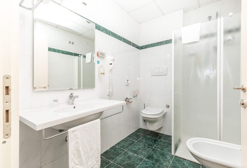 标准单人间, Impero