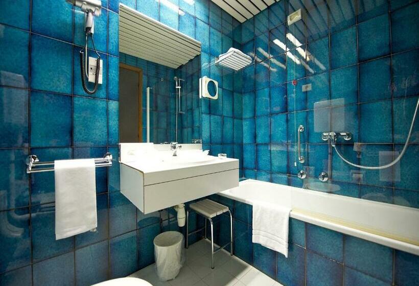 اتاق استاندارد, Mercure Bologna Centro