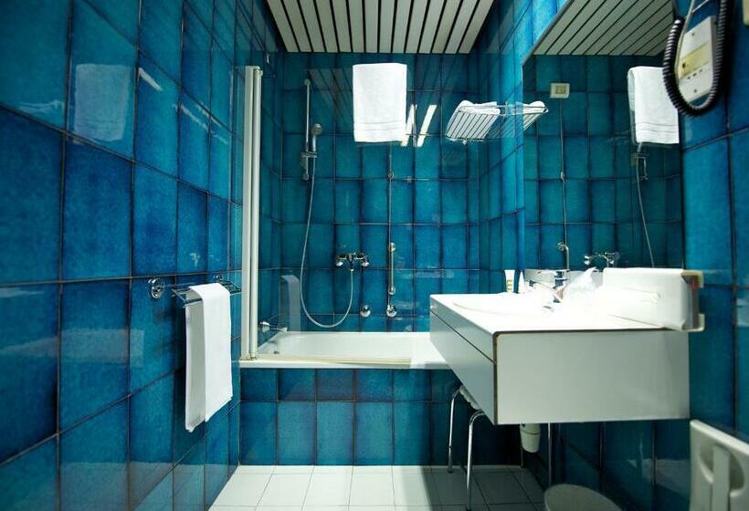 اتاق استاندارد, Mercure Bologna Centro