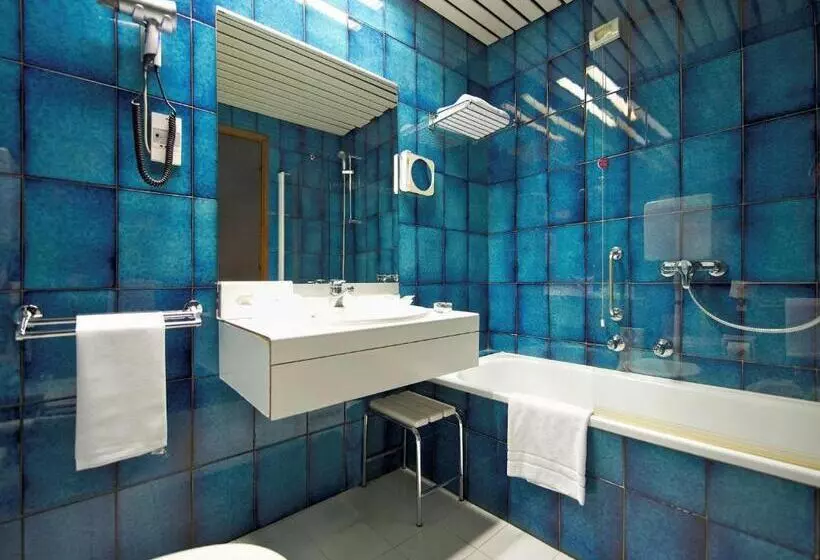 اتاق کلاسیک, Mercure Bologna Centro