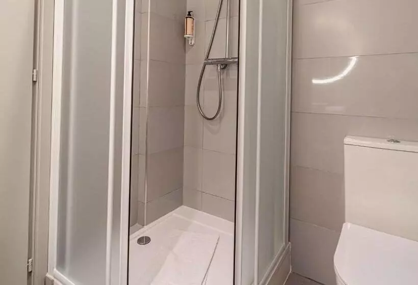 اتاق سوپریور یک تخته, Mercure Bologna Centro