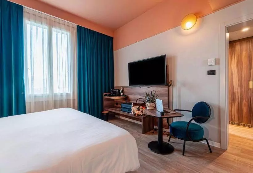 اتاق خانوادگی پرستیژ, Mercure Bologna Centro