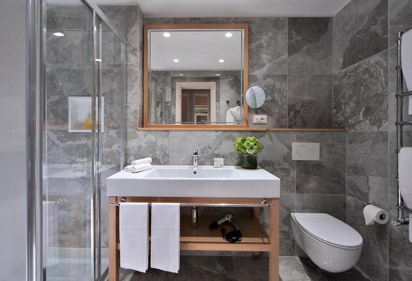 غرفة كلاسيكية فردية, Mioni Pezzato