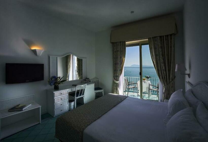 オーシャンビュークラシックルーム, Miramalfi