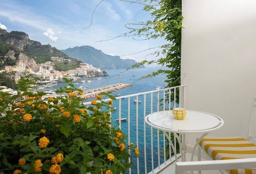 オーシャンビュースーペリアールーム, Miramalfi