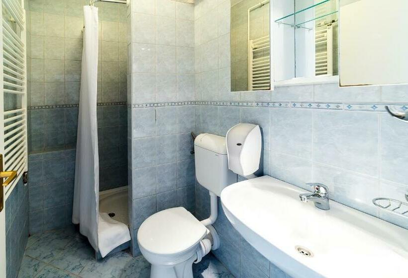 חדר סופריור, Napfeny