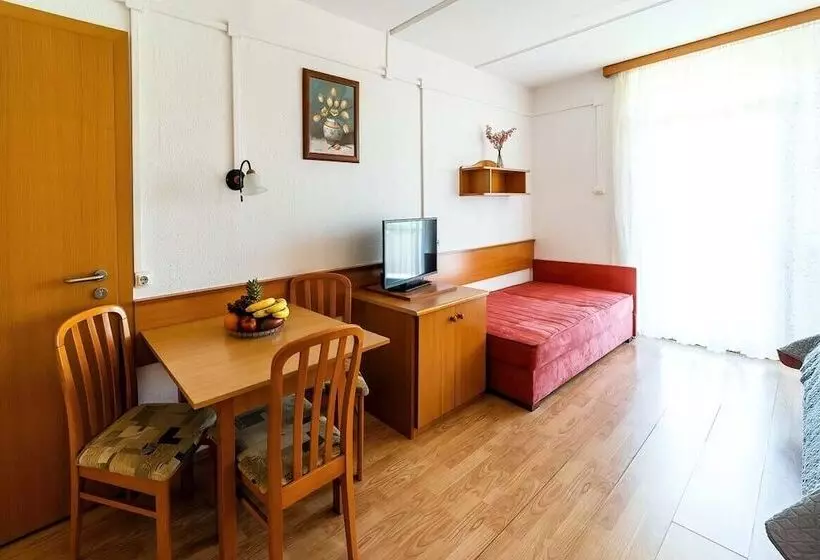 Standard-huone, Napfeny