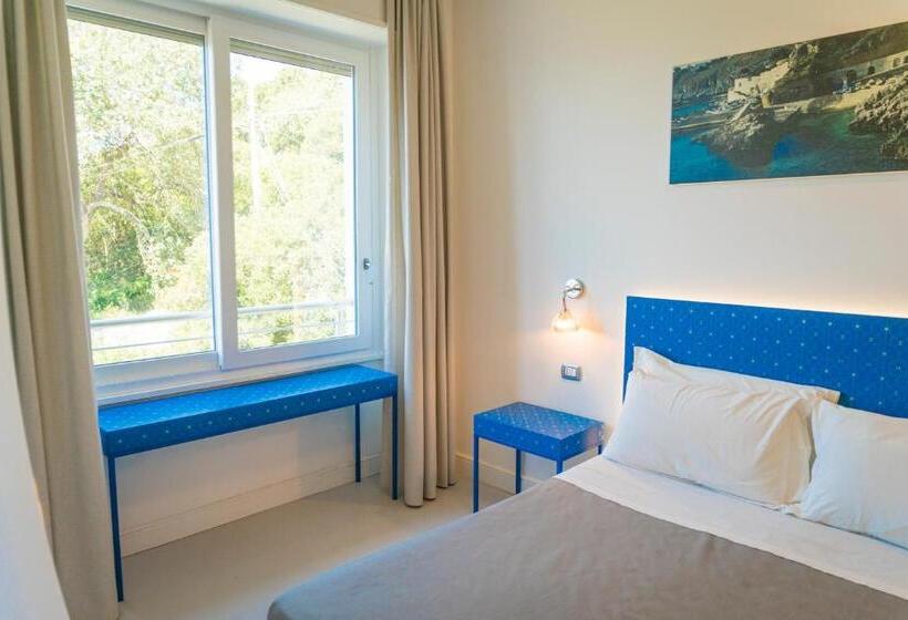 غرفة كومفورت إطلالة جانبية على البحر, Orsa Maggiore