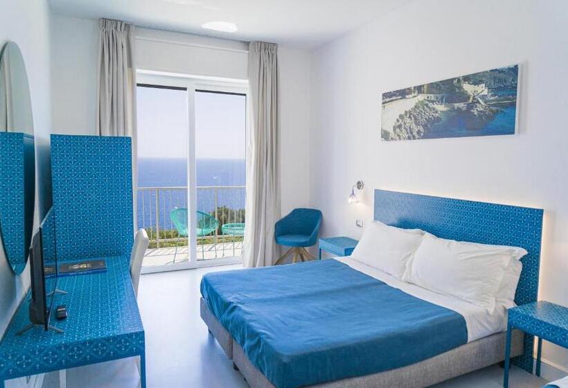 غرفة سوبيريور مطلّة علي البحر مزودة بشُرفة, Orsa Maggiore