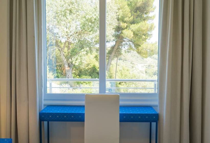 غرفة كومفورت إطلالة جانبية على البحر, Orsa Maggiore