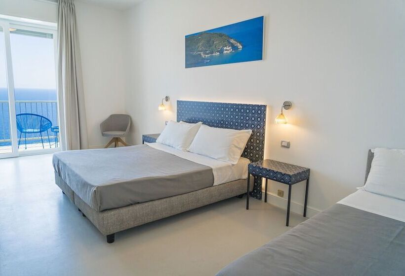 غرفة سوبيريور مطلّة علي البحر مزودة بشُرفة, Orsa Maggiore