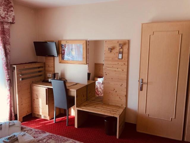 חדר דלוקס, Paradiso